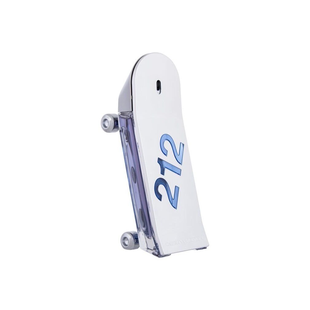 Flacone bianco a forma di skateboard. Numeri blu '212'. Ruote grigie. Liquido trasparente visibile.