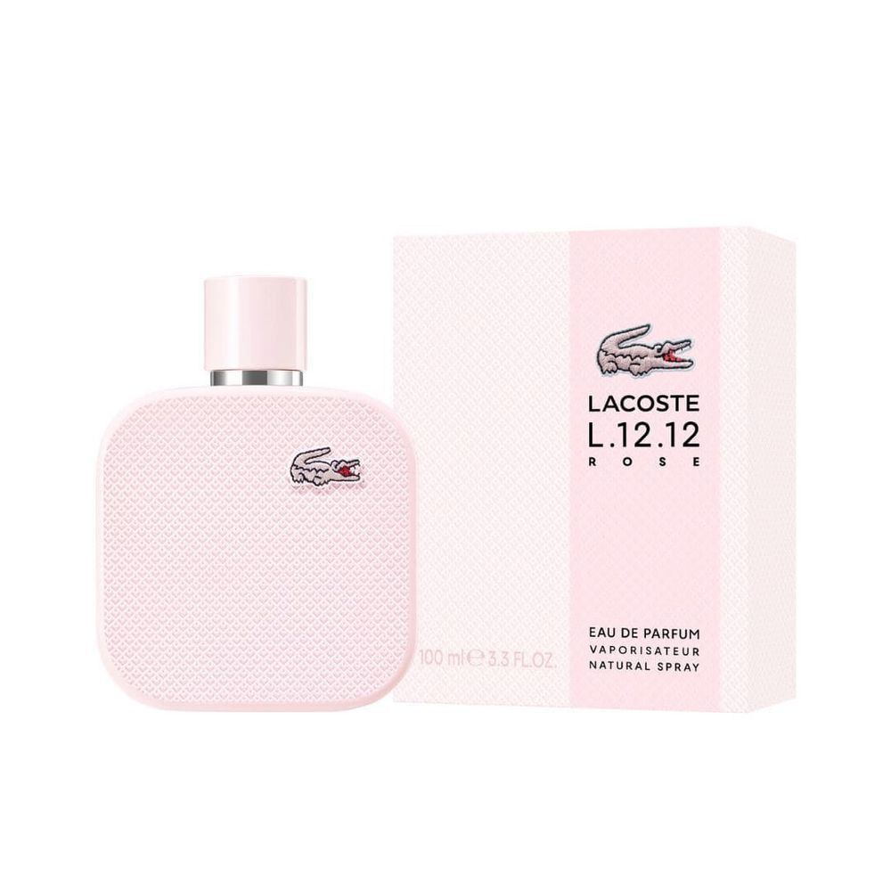 Flacone e confezione rosa Lacoste L.12.12 Rose Eau de Parfum. Logo coccodrillo. Testo: Eau de Parfum, Natural Spray.