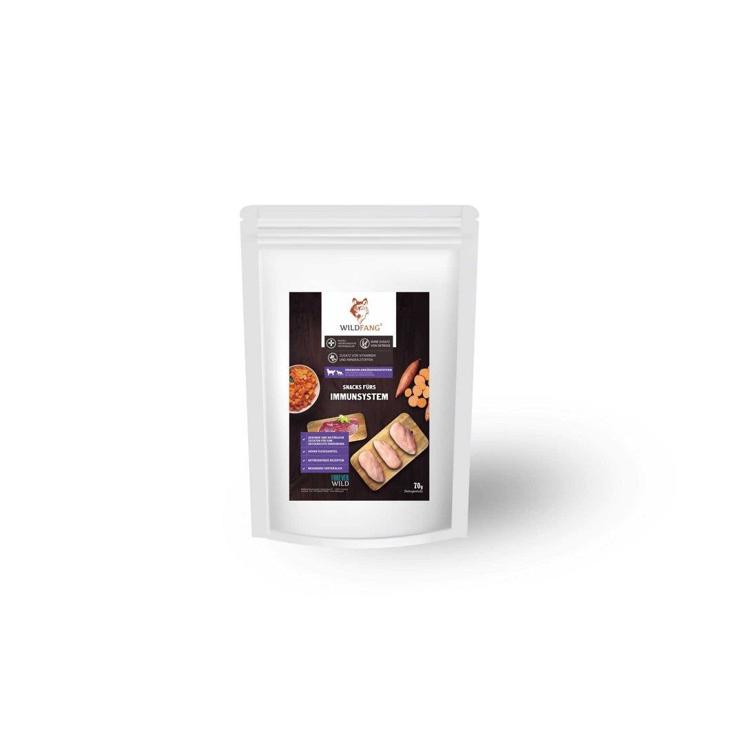 Busta bianca con stampa. Testo: Sistema immunitario. Logo: Wildfang. Illustrazione: cibo, carote, patate dolci.