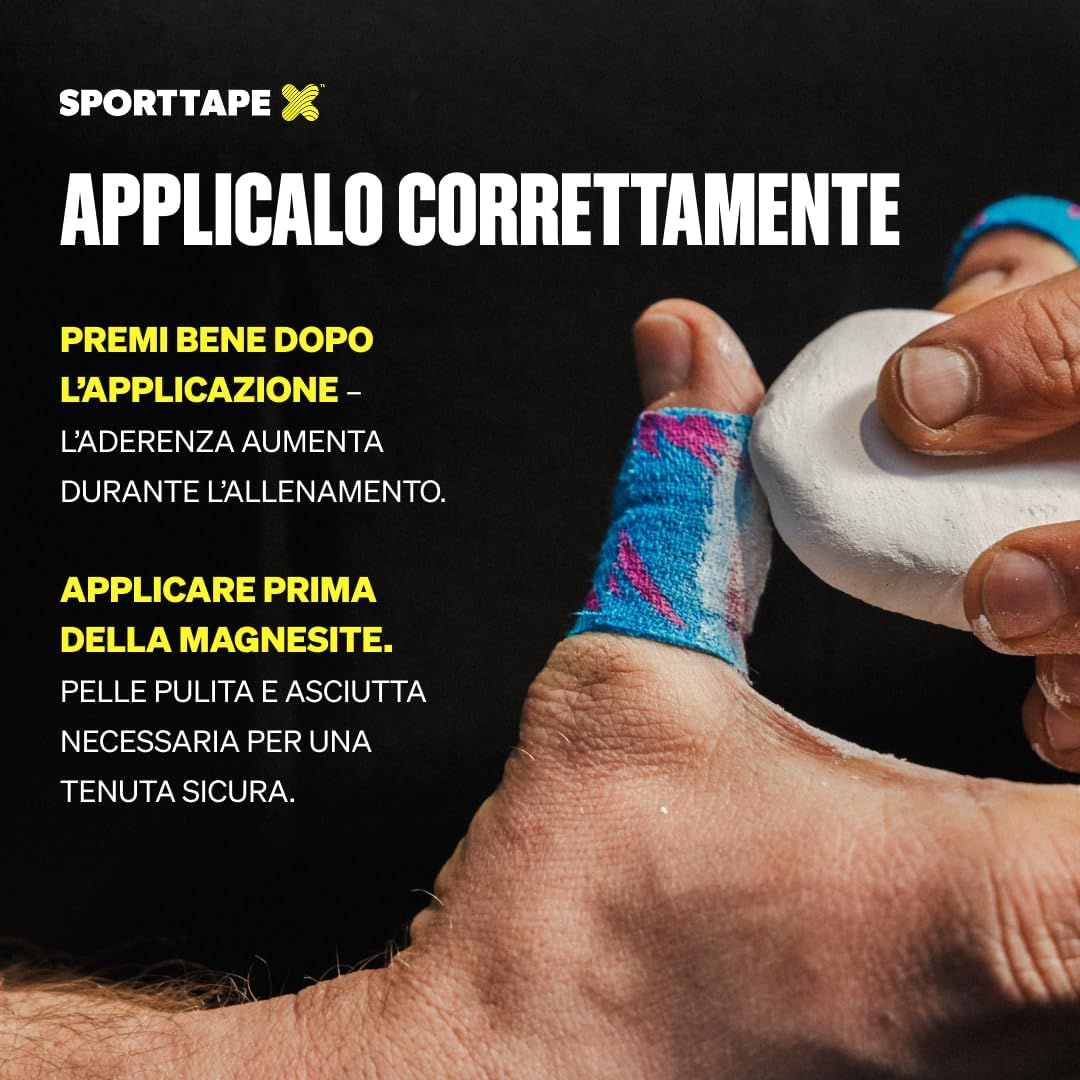 Tre rotoli di nastro per pollice rosa-blu impilati, che rappresentano una scorta per 3 mesi.