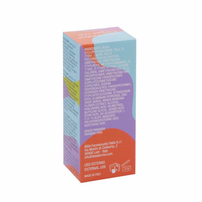 Confezione in cartone con testo. Scritta: Viscoderm Cover Up. Sono visibili anche ingredienti e informazioni del produttore.