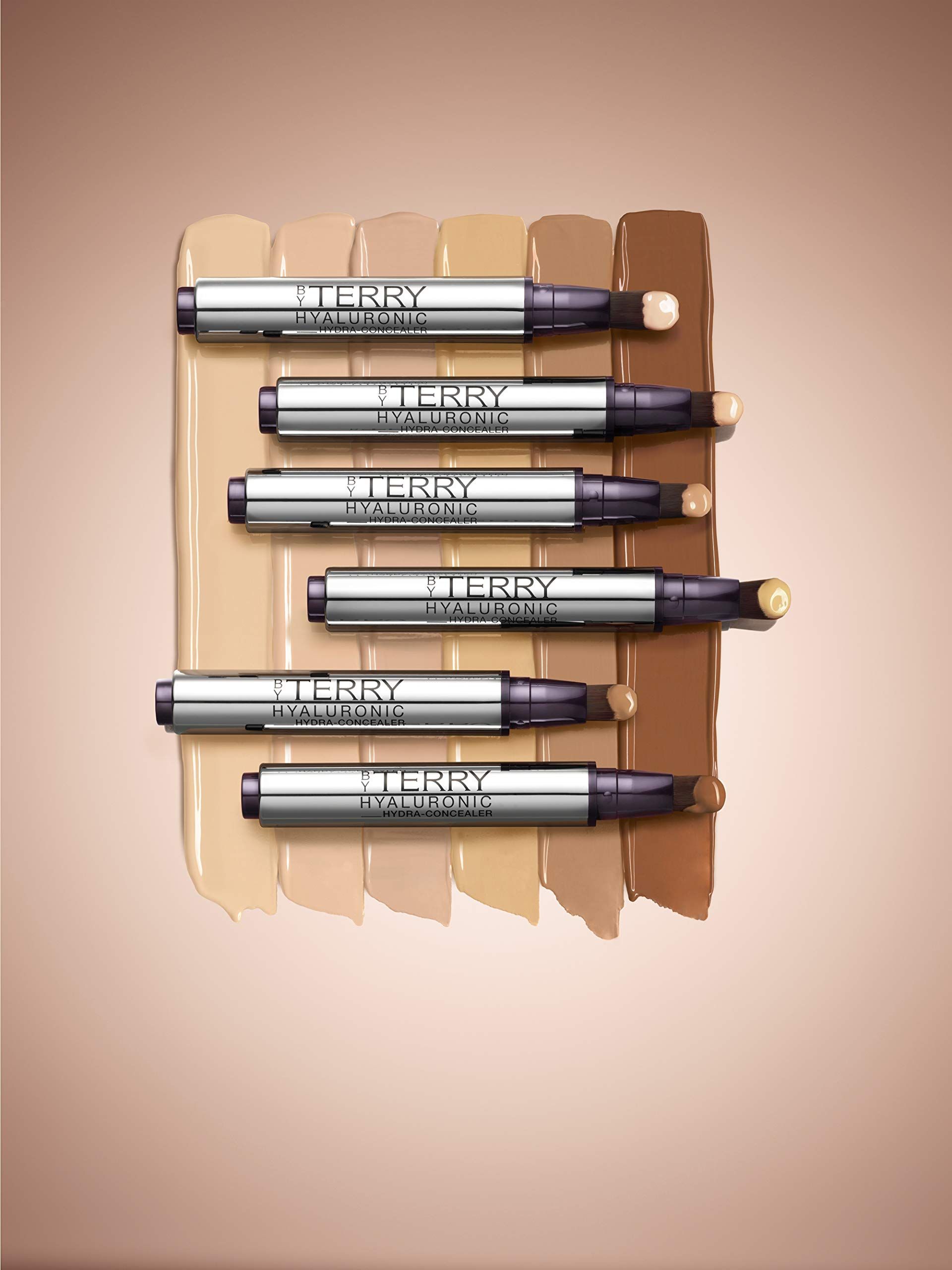 Più penne By Terry Hyaluronic Hydra-Concealer e campioni di tonalità.