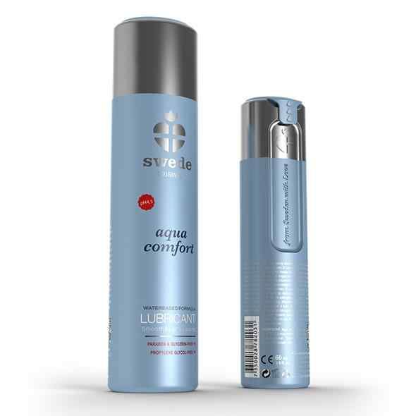Due flaconi. Uno azzurro con tappo argentato, l'altro più piccolo. Scritta: aqua comfort, LUBRICANT. Marchio Swede.