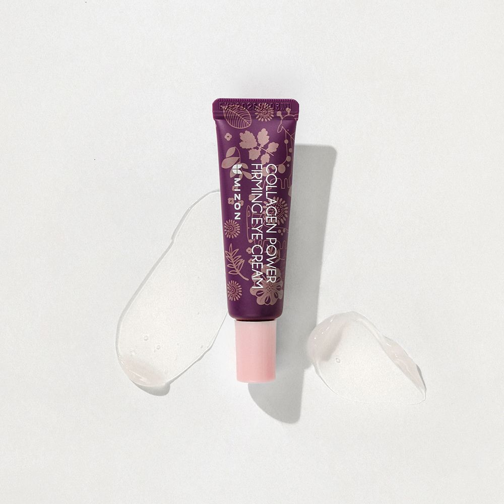 Tubo viola MIZON Collagen Power Firming Eye Cream. Tappo rosa. Testo: Collagen Power Firming Eye Cream. Crema accanto.