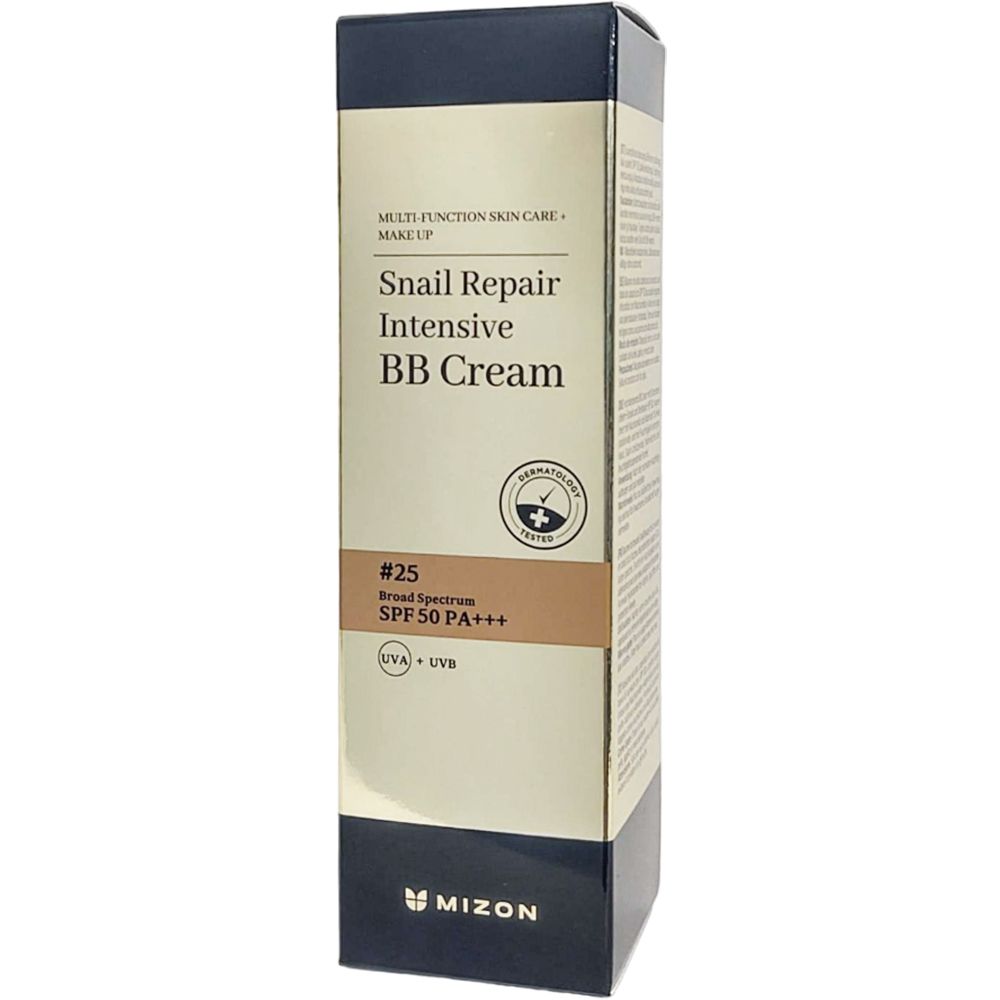 Confezione della crema colorata. Scatola rettangolare con informazioni sul prodotto. Scritta: Snail Repair Intensive BB Cream, Nr. 25, SPF 50 PA+++. Marchio: MIZON.