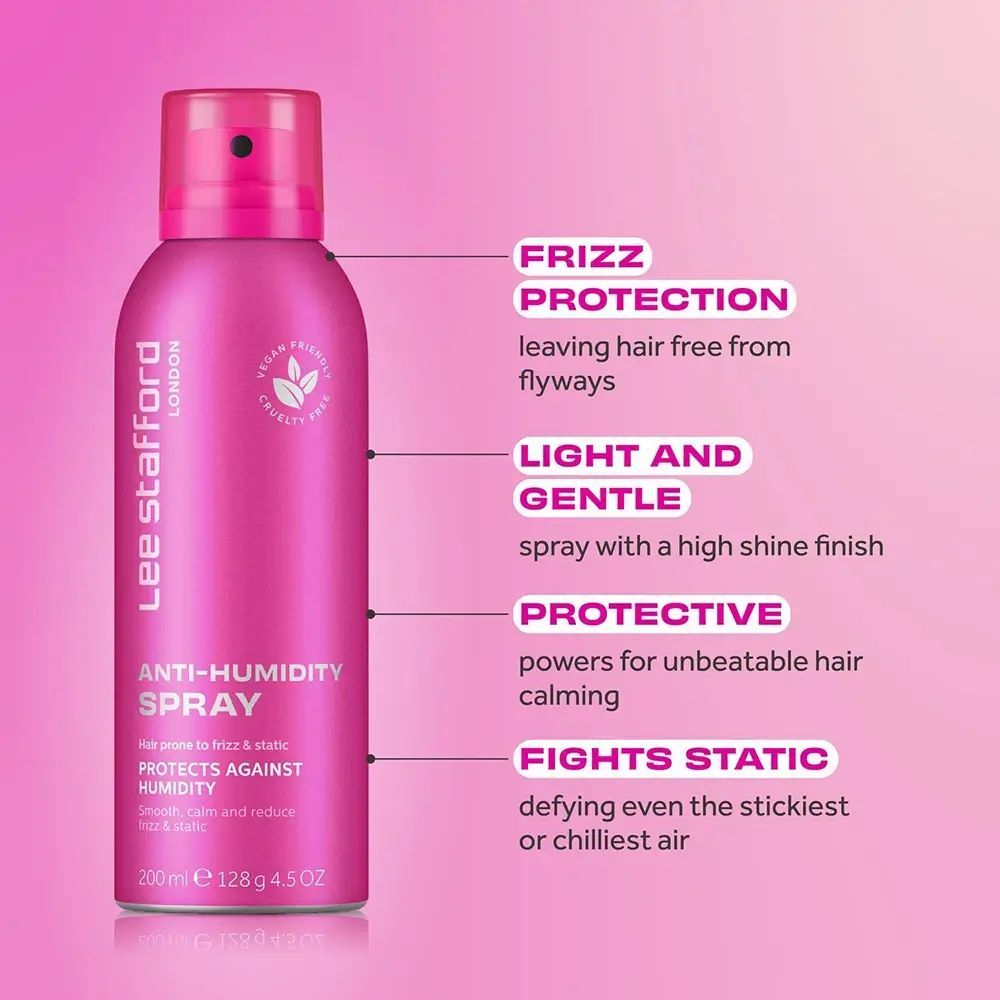 Flacone spray rosa Lee Stafford Anti-Humidity. Vegano, cruelty-free. Testo: protezione anti-crespo, umidità, statica.