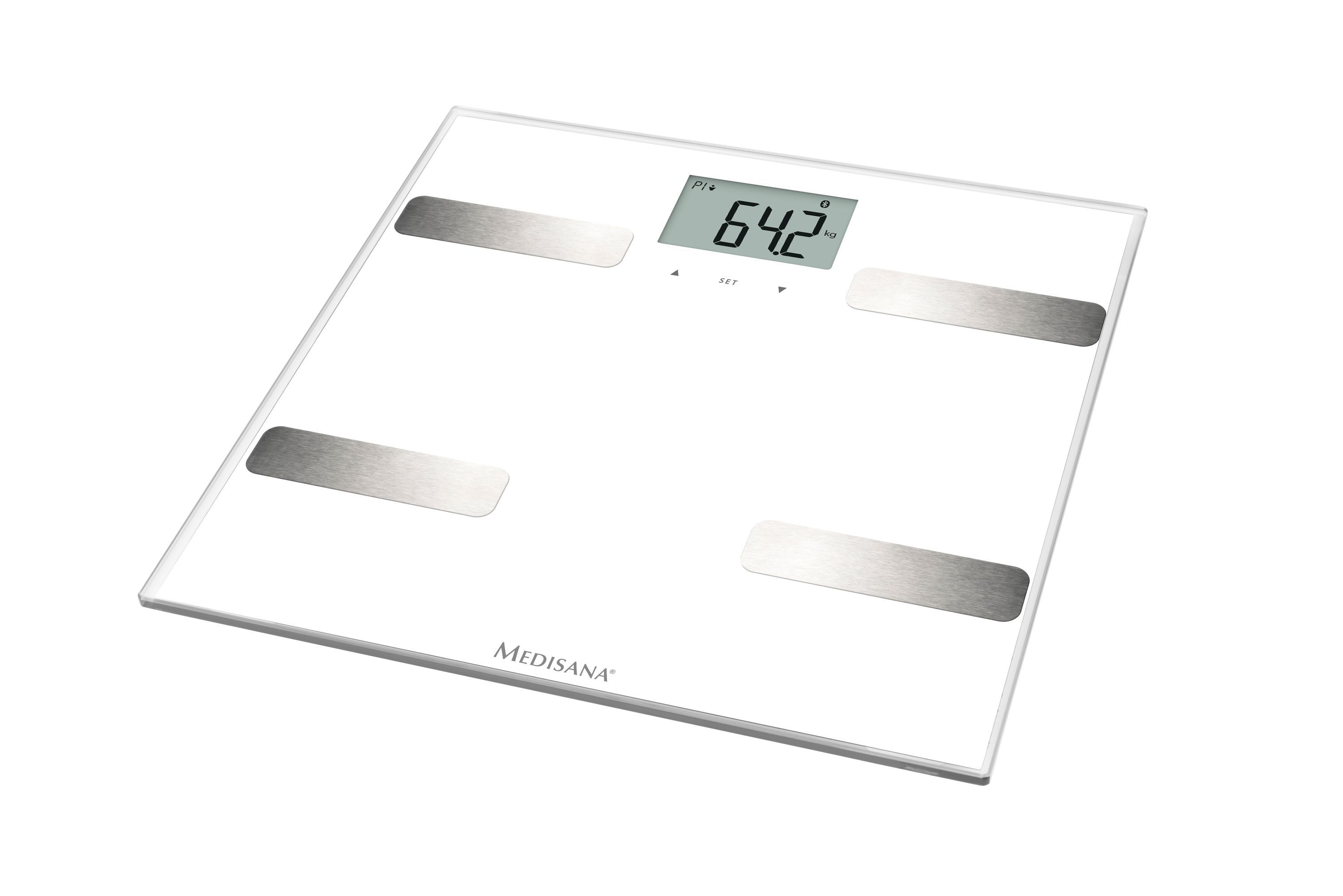 Bilancia di analisi corporea bianca con display LCD e quattro elettrodi metallici, da una vista dall'alto angolata.