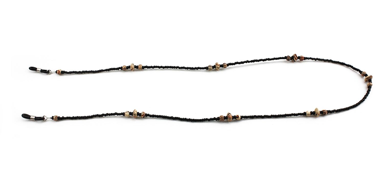 Catenina per occhiali con perline nere e dettagli marroni. Anelli per il fissaggio alle aste degli occhiali.