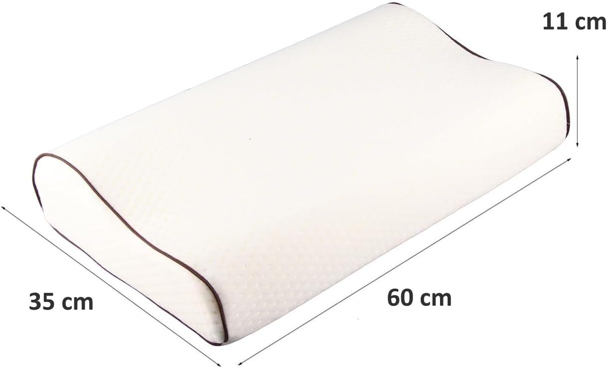 Cuscino ortopedico bianco con bordi marroni. Dimensioni: 60 x 35 x 11 cm. Forma ergonomica con incavo ondulato.