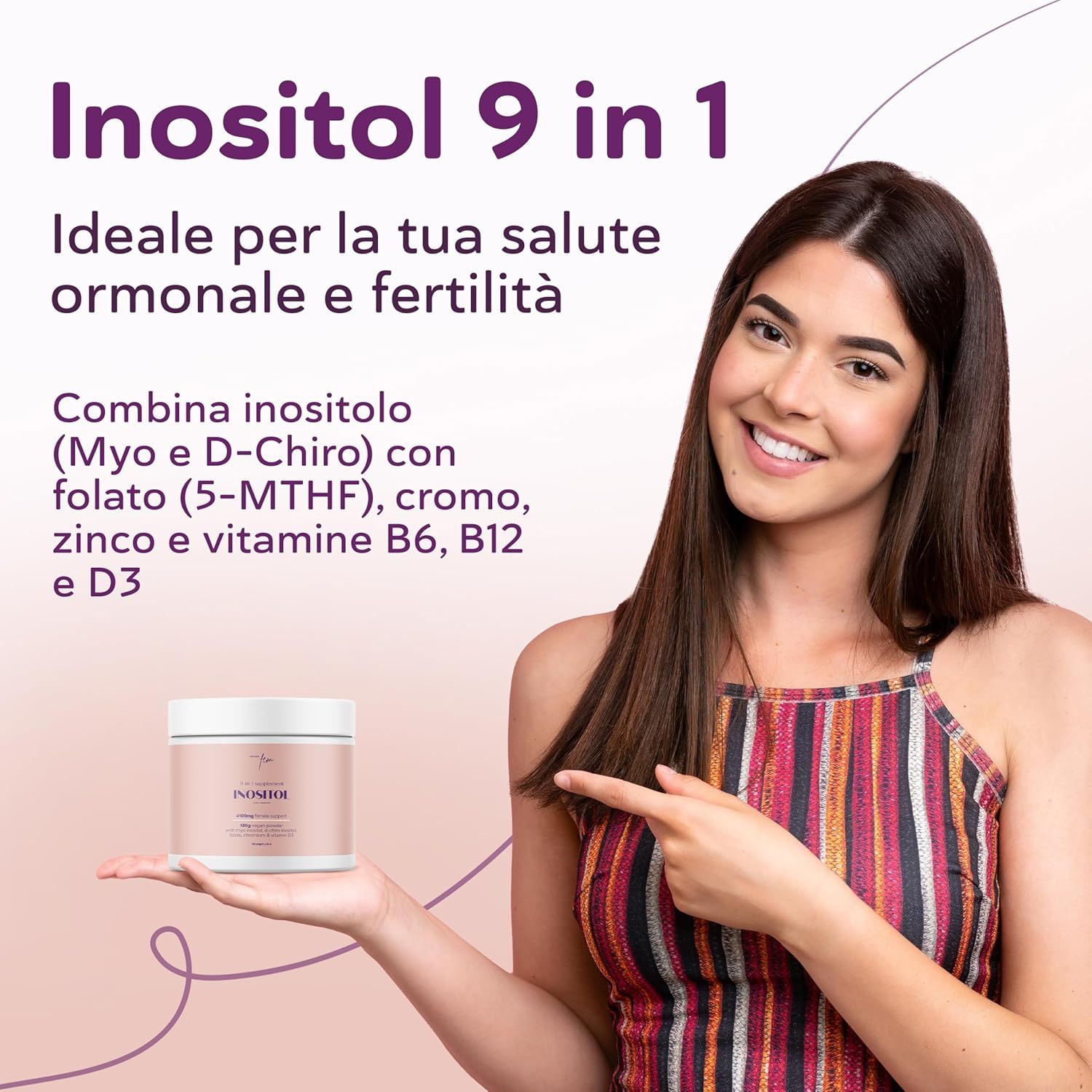 QSTA D-Chiro & Myo Inositol Polvere: donna che indica il prodotto, ideale per la salute ormonale e la fertilità.