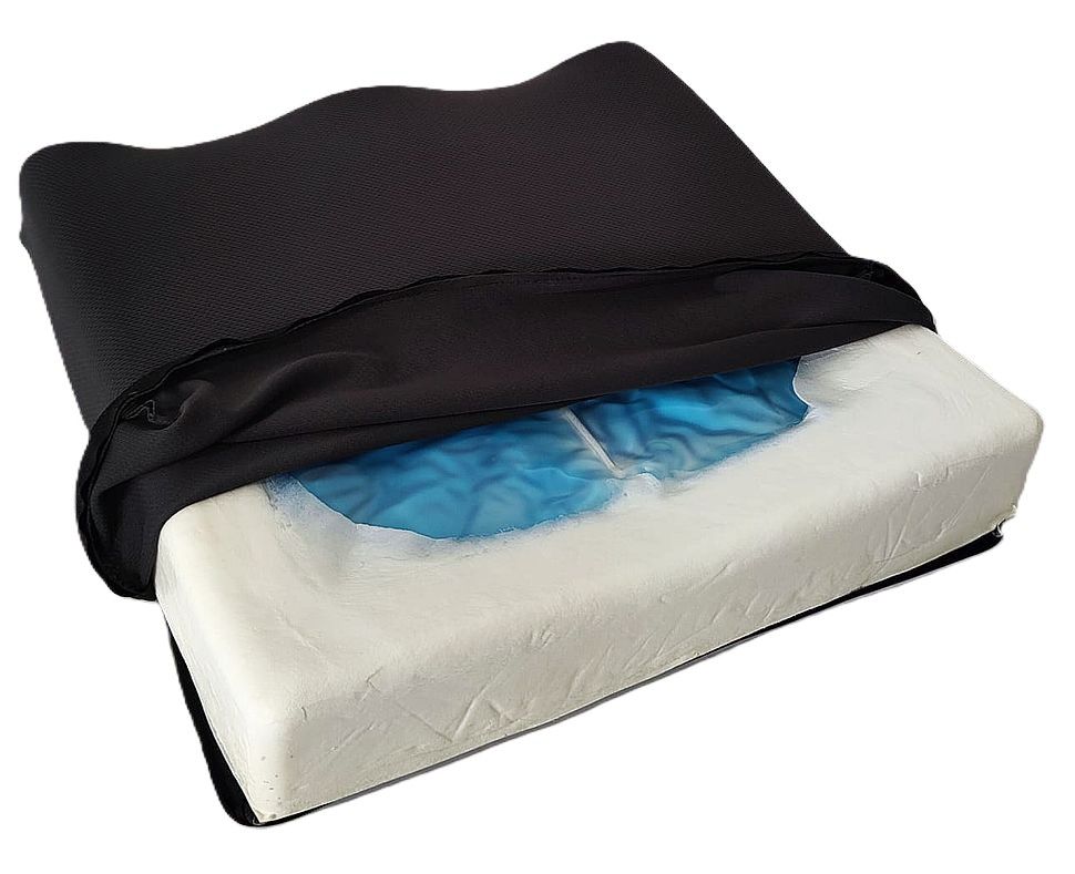 Cuscino rettangolare con rivestimento in tessuto nero. Base in schiuma beige con inserto in gel blu. Forma ergonomica.