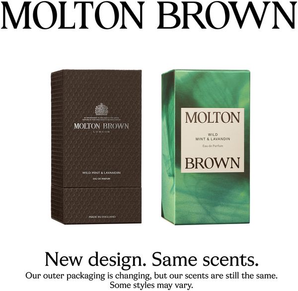 Flacone Molton Brown Wild Mint & Lavandin Eau de Parfum e due confezioni, una marrone, una verde.