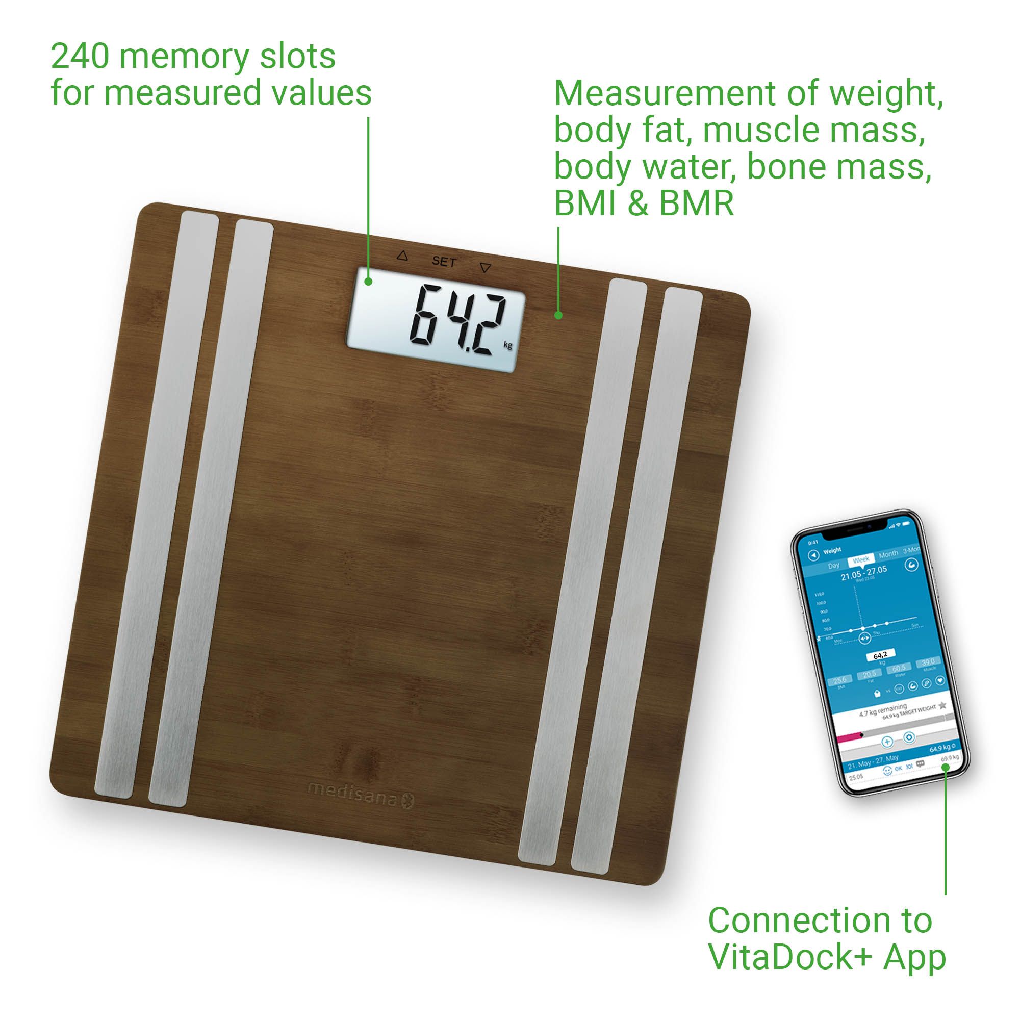 Bilancia per l'analisi corporea in bambù con display digitale. Mostra 64,2. Testo: 240 slot di memoria. Connessione all'app VitaDock+.