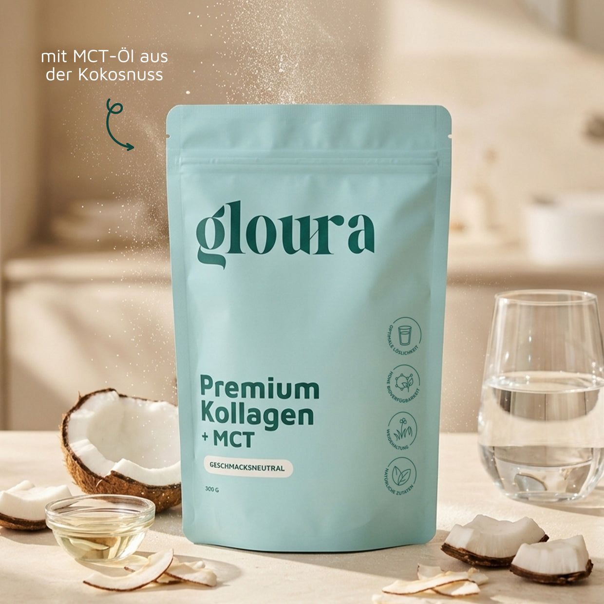 Confezione azzurra Gloura, cocco, bicchiere d'acqua. Testo: Premium Kollagen + MCT, gusto neutro. Olio e scaglie di cocco.
