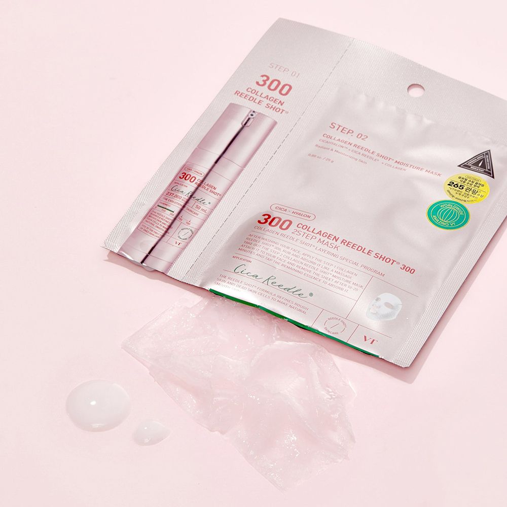 Maschera in tessuto a due fasi. Confezione rosa con nome e logo del prodotto. Maschera e siero accanto.