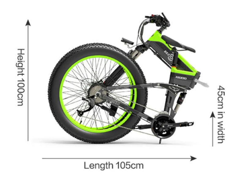 Bicicletta elettrica verde e nera piegata. Dimensioni: Lunghezza 105cm, larghezza 45cm, altezza 100cm. Su sfondo bianco.