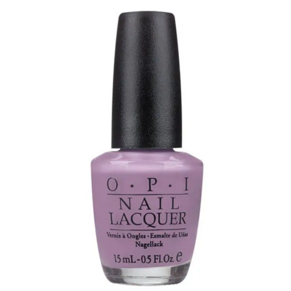 Flacone di smalto per unghie lilla chiaro. Tappo nero. Scritta OPI Nail Lacquer. 15 ml.