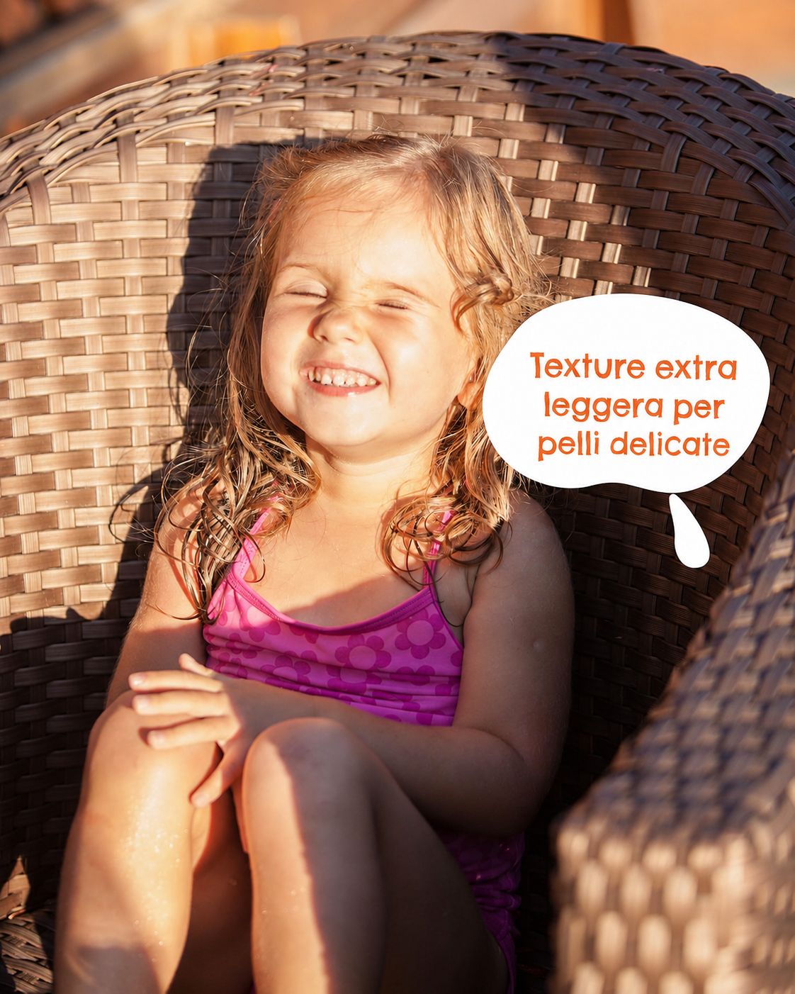 Bambina al sole. Fumetto: Texture extra leggera per pelli delicate.