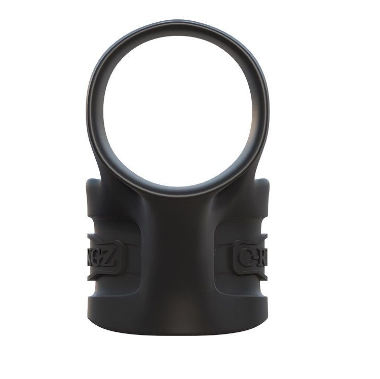 Anello per pene nero con logo in rilievo su entrambi i lati.