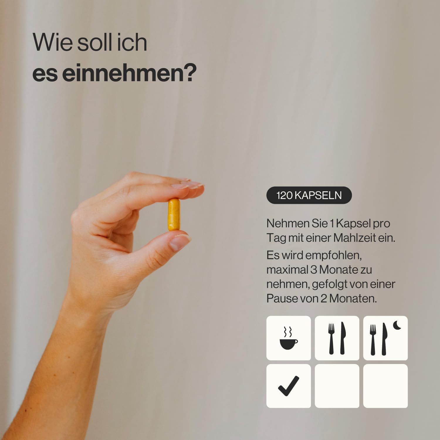 Mano tiene una capsula gialla. Testo: 120 capsule. Assumere 1 capsula al giorno con un pasto. Simboli dei pasti.