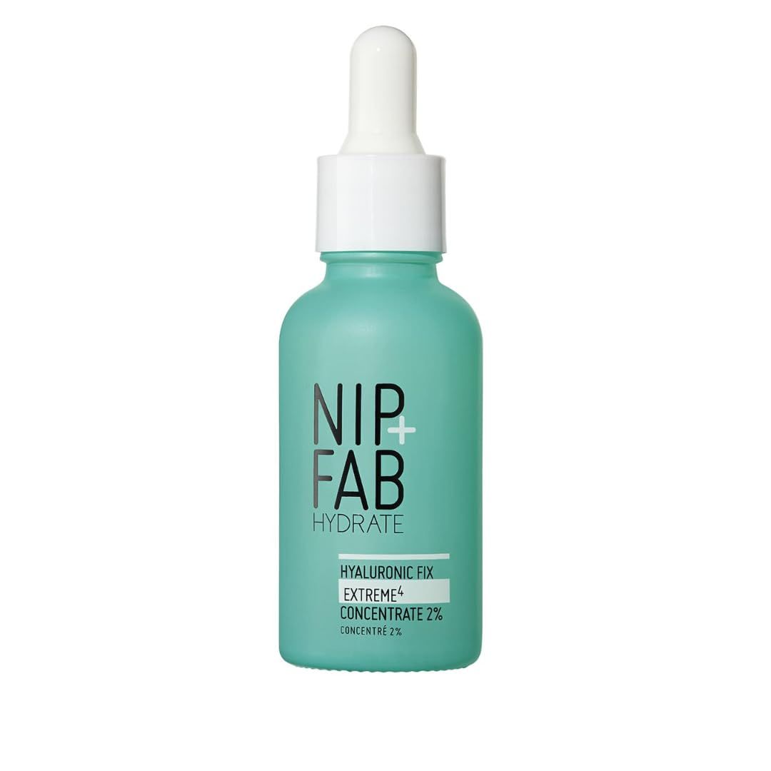 Flacone turchese con tappo e contagocce bianchi. Scritta: NIP+FAB HYDRATE HYALURONIC FIX EXTREME4 CONCENTRATE 2%.