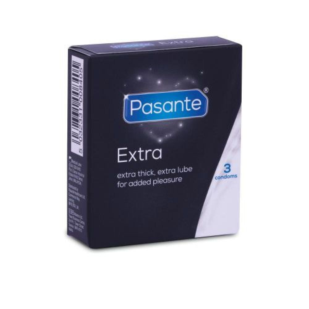 Scatola di preservativi Pasante Extra. Contiene 3 preservativi. Confezione nera con scritte blu.