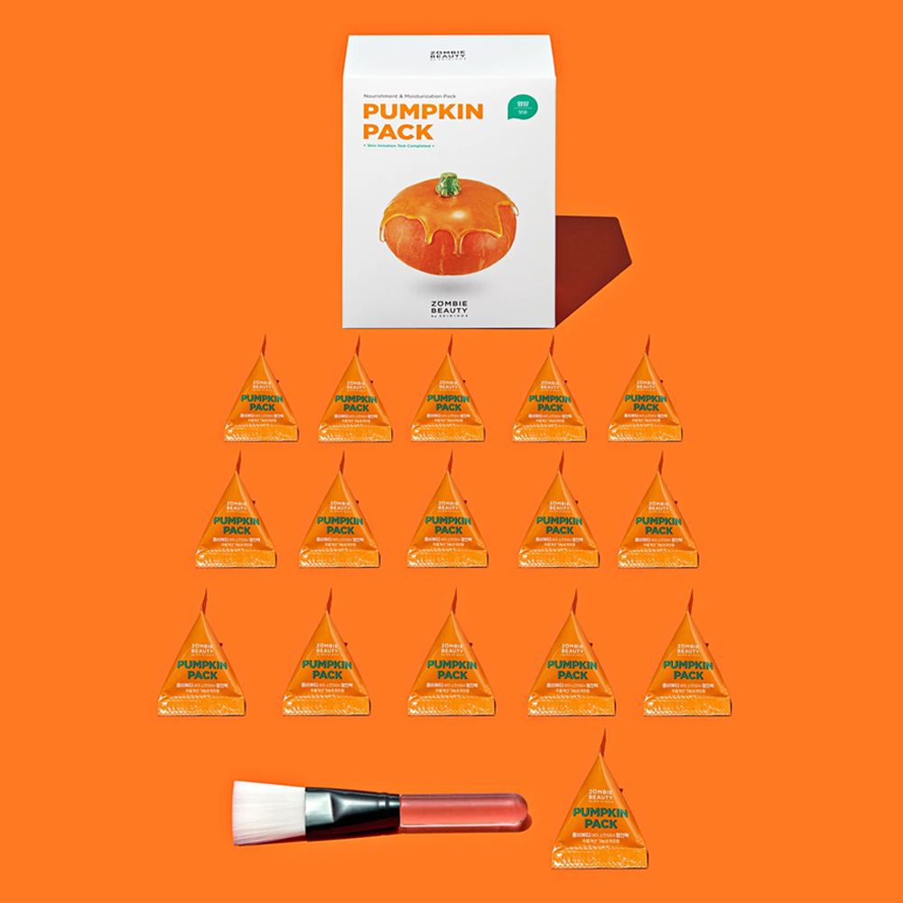 Sfondo arancione. 16 bustine triangolari, pennello e confezione con illustrazione di zucca. Testo: PUMPKIN PACK.