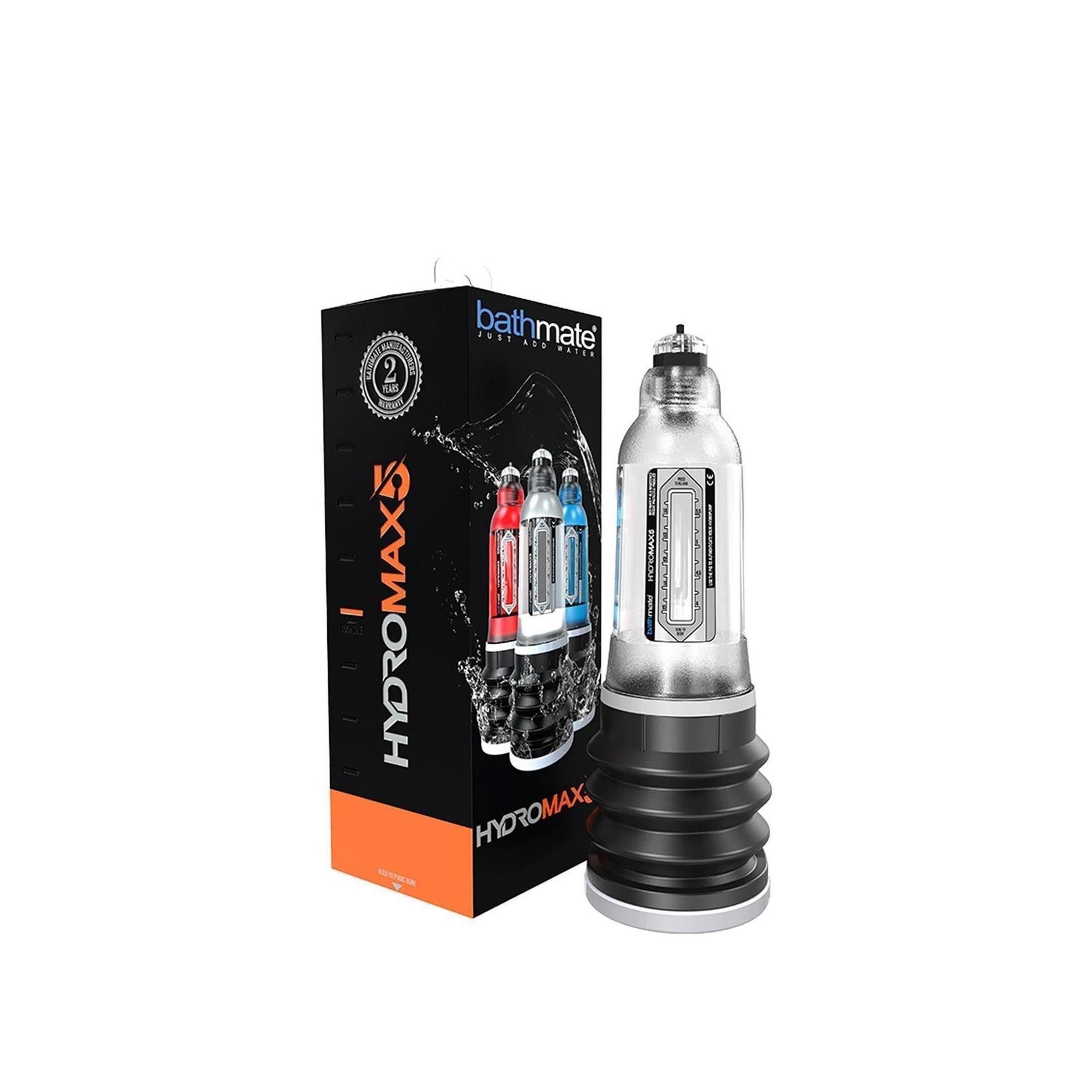 Pompa trasparente con soffietto nero e confezione. Sulla confezione sono presenti le scritte "Hydromax5" e "Bathmate".
