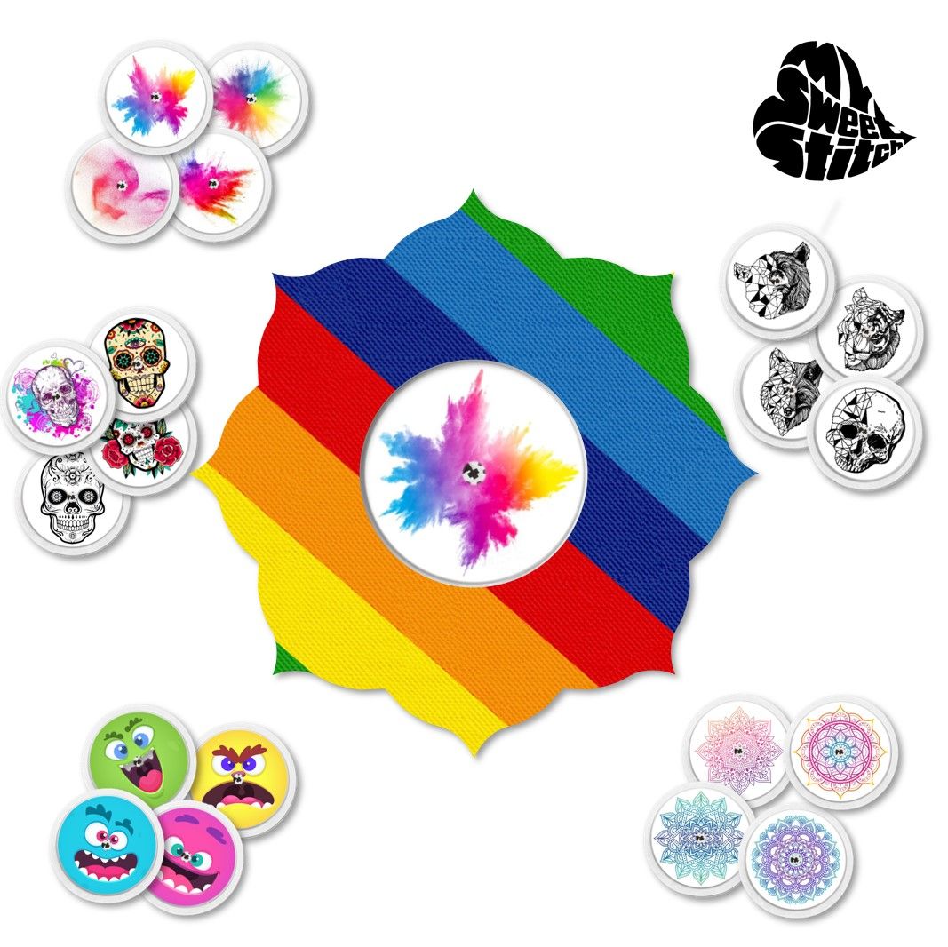 Anello di fissaggio con motivo arcobaleno e vari adesivi con motivi. Logo in alto a destra.