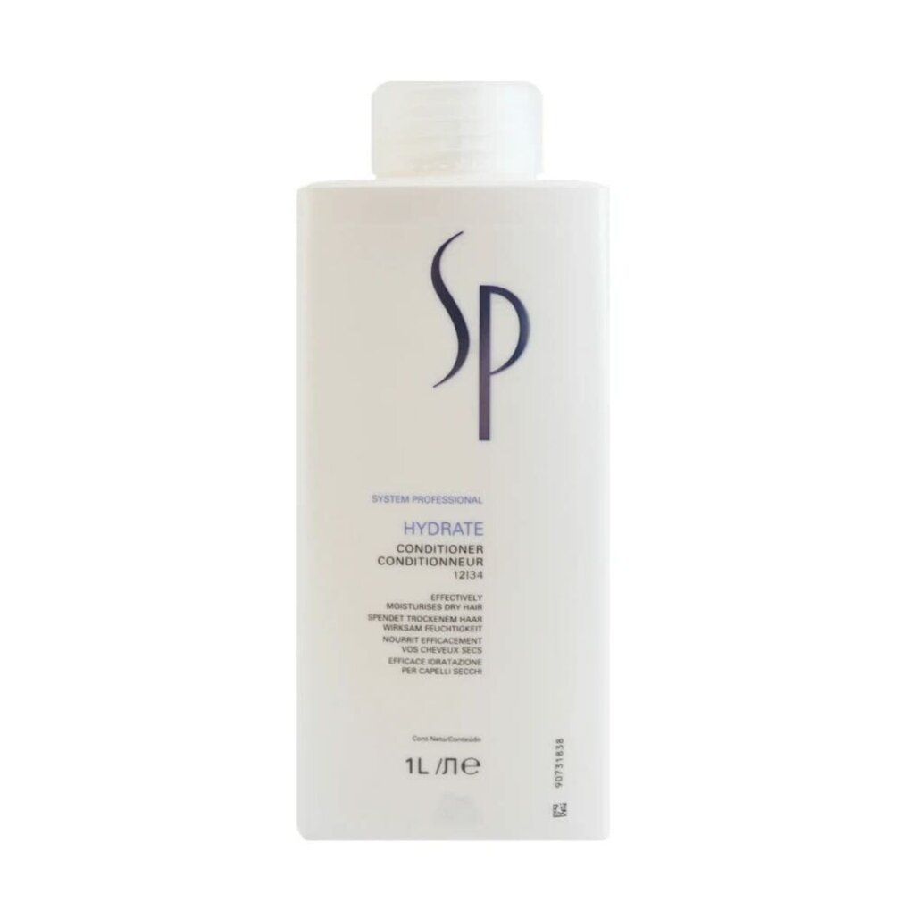 Flacone bianco rettangolare con tappo bianco. Scritta SP, Hydrate Conditioner. 1L.