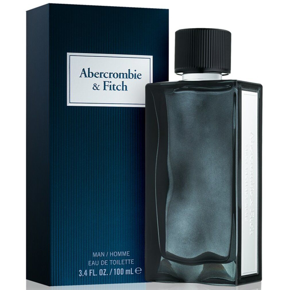 Flacone e confezione blu scuro. Scritta: Abercrombie & Fitch, MAN/HOMME, Eau de Toilette. Tappo nero.