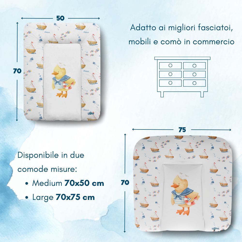 Due materassini per fasciatoio con motivo anatra e dimensioni: 70x50cm e 70x75cm. Illustrazione di una cassettiera.