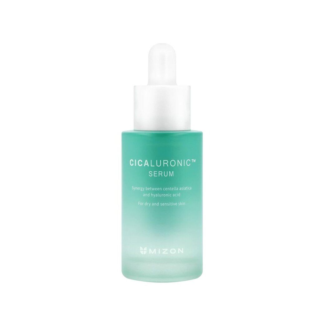 Flacone di siero verde con tappo bianco. Scritta: Cicaluronic Serum. Marchio: Mizon.