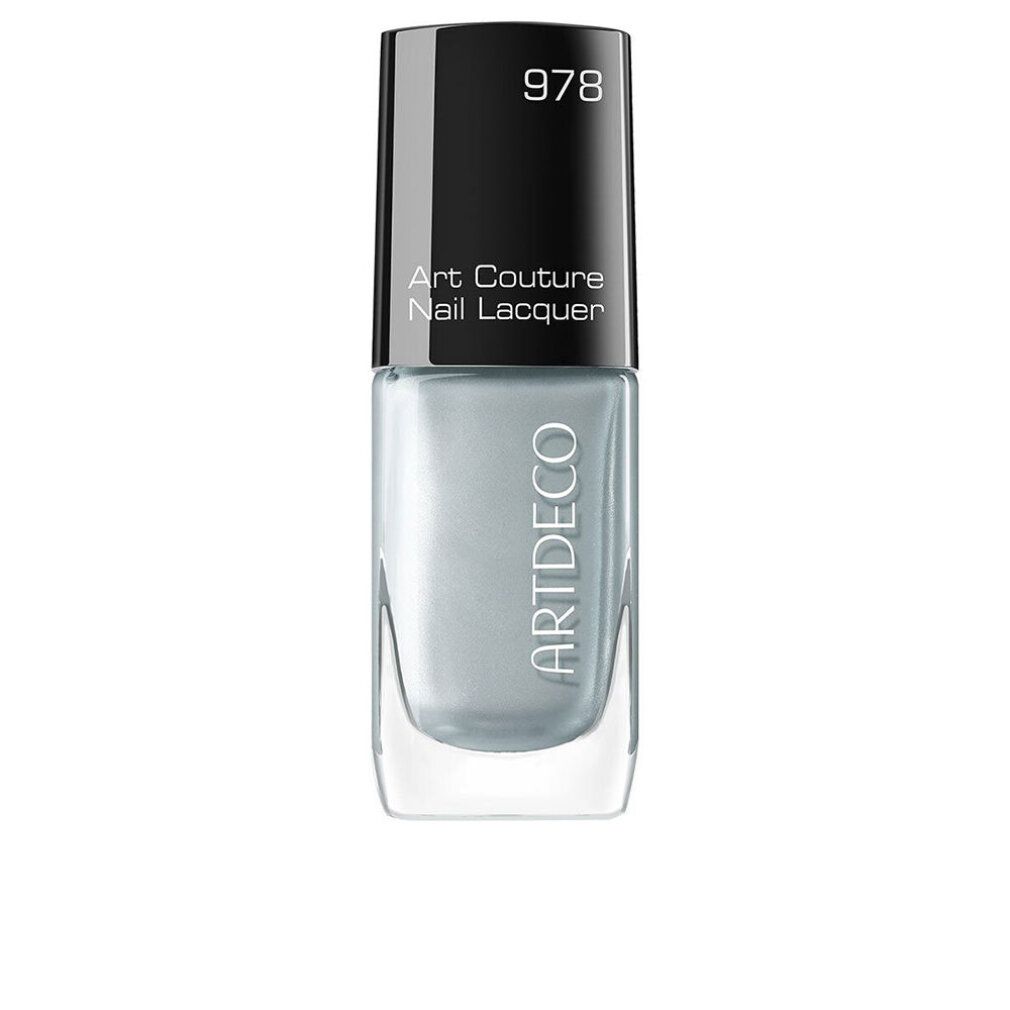 Smalto per unghie Artdeco Art Couture Silver Willow. Flacone di smalto argentato, tappo nero. Scritte: 978, Art Couture Nail Lacquer, ARTDECO.