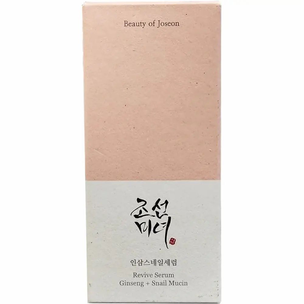Confezione in cartone con nome del prodotto e scritta coreana. Beauty of Joseon. Revive Serum Ginseng + Snail Mucin.