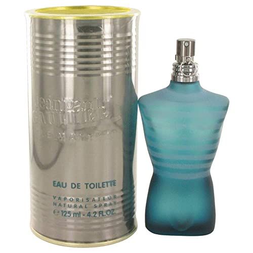 Flacone di profumo blu a forma di busto, accanto a una scatola argentata con testo. Eau de Toilette.