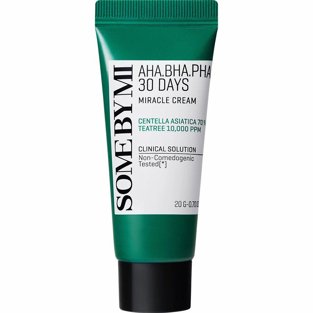 Tubo verde con tappo nero. Testo: AHA.BHA.PHA 30 Days Miracle Cream. SOME BY MI. 20g.