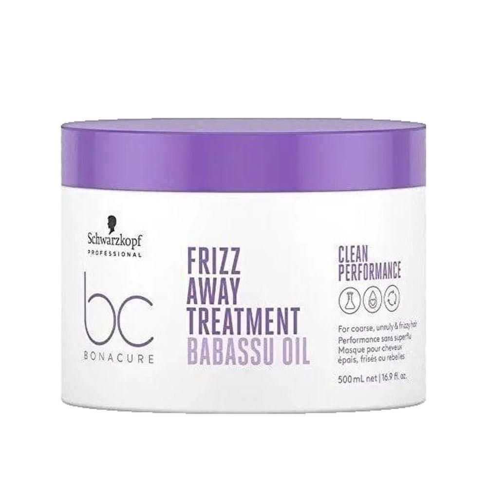 Due macchie di crema bianca su sfondo bianco. Consistenza visibile.