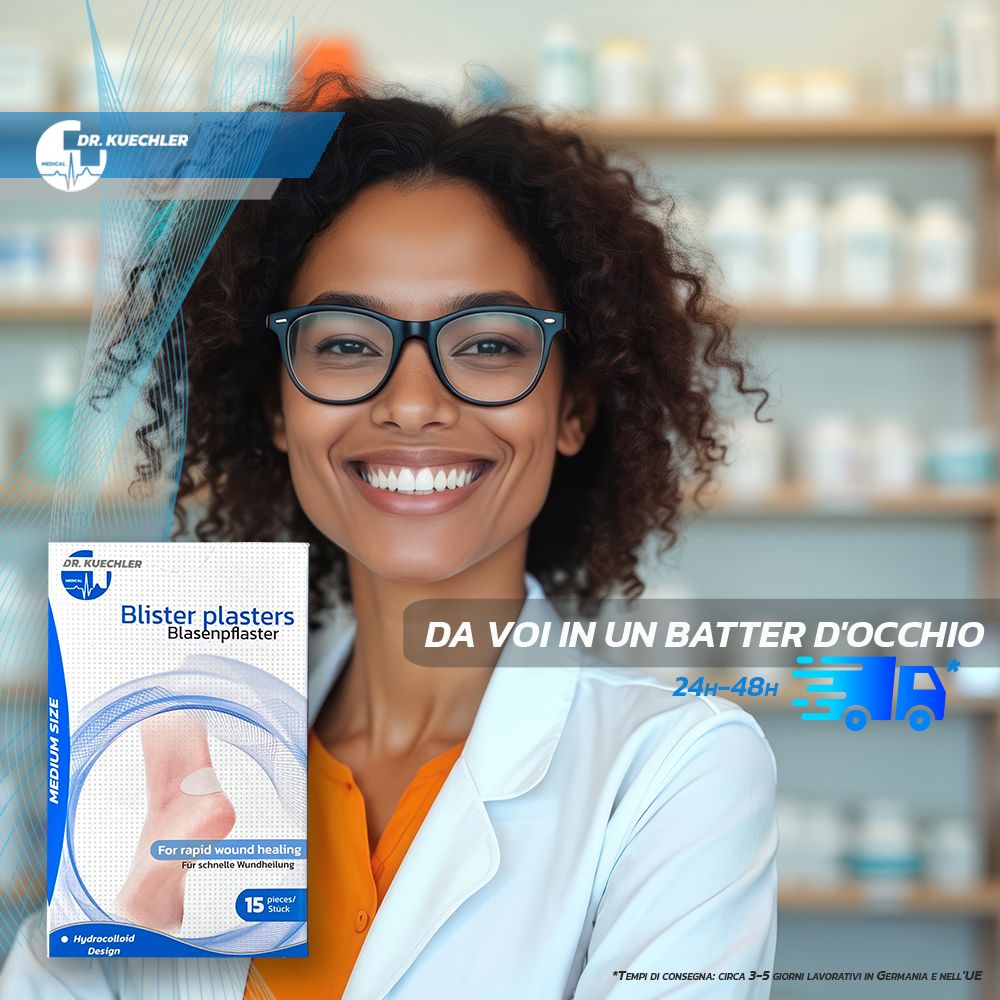Escursionisti con una confezione di cerotti per vesciche. Protezione fino a 24 ore.