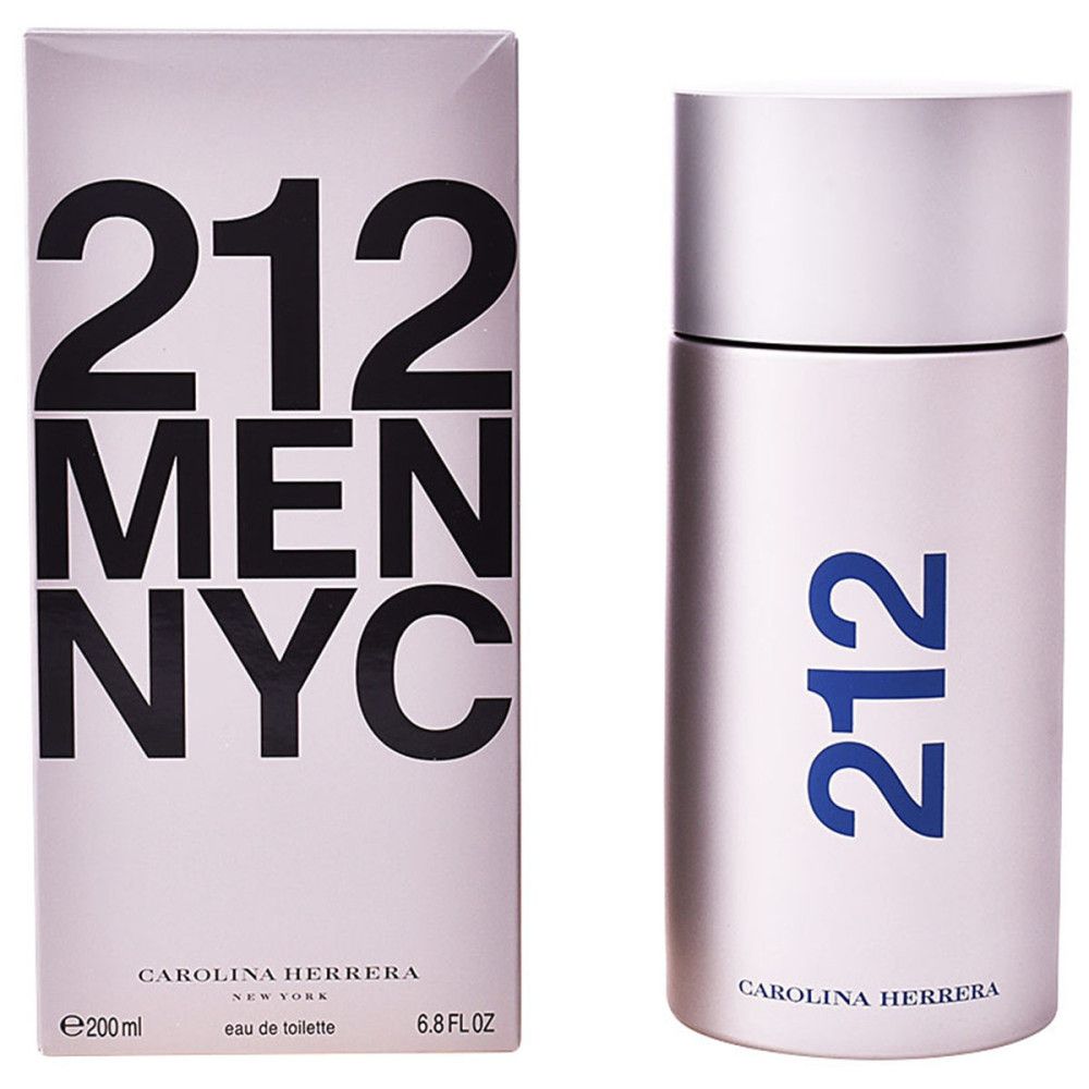 Carolina Herrera 212 Men Eau de Toilette. Flacone e confezione. Flacone argentato con scritta blu 212. Confezione con scritta 212 MEN NYC.