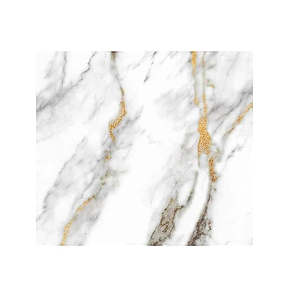 Primo piano di marmo bianco con venature dorate.