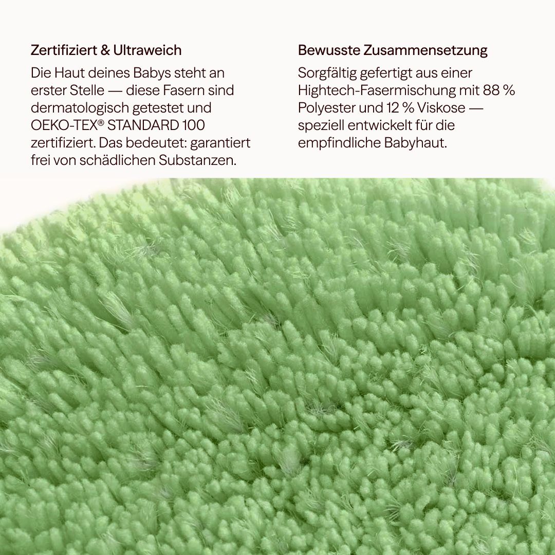 Primo piano di un panno lavabile verde. Tessuto soffice e denso. Certificazione Oeko-Tex.