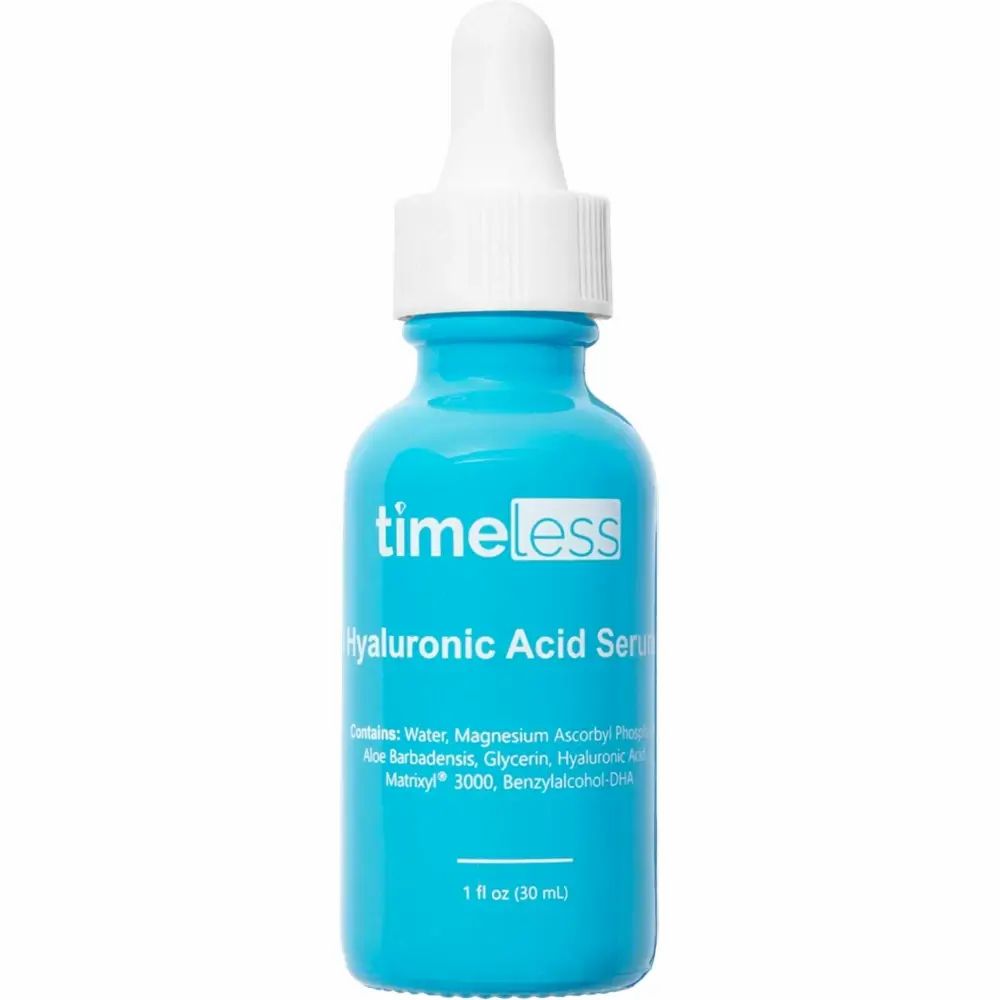 Flacone blu turchese con tappo bianco e contagocce. Scritta: Timeless Hyaluronic Acid Serum. 1 fl oz (30 ml).