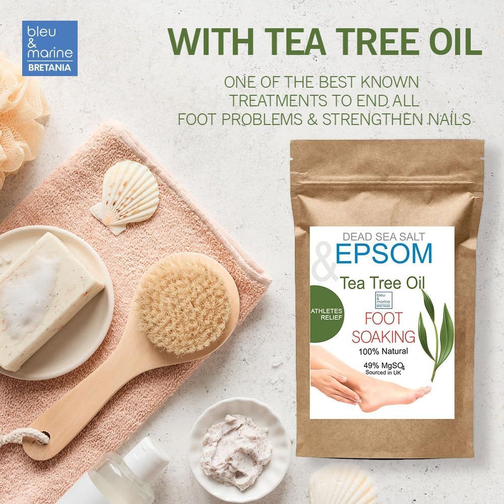 Confezione prodotto 'Dead Sea Salt & Epsom Tea Tree Oil Foot Soaking'. Altri: spazzola, asciugamano, conchiglie. Marchio: bleu & marine Bretania.