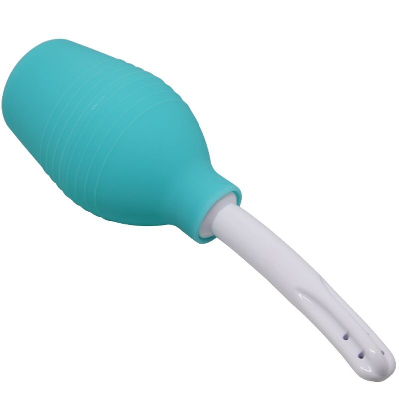 Doccia anale turchese in gomma e applicatore bianco separati, isolati su sfondo bianco.