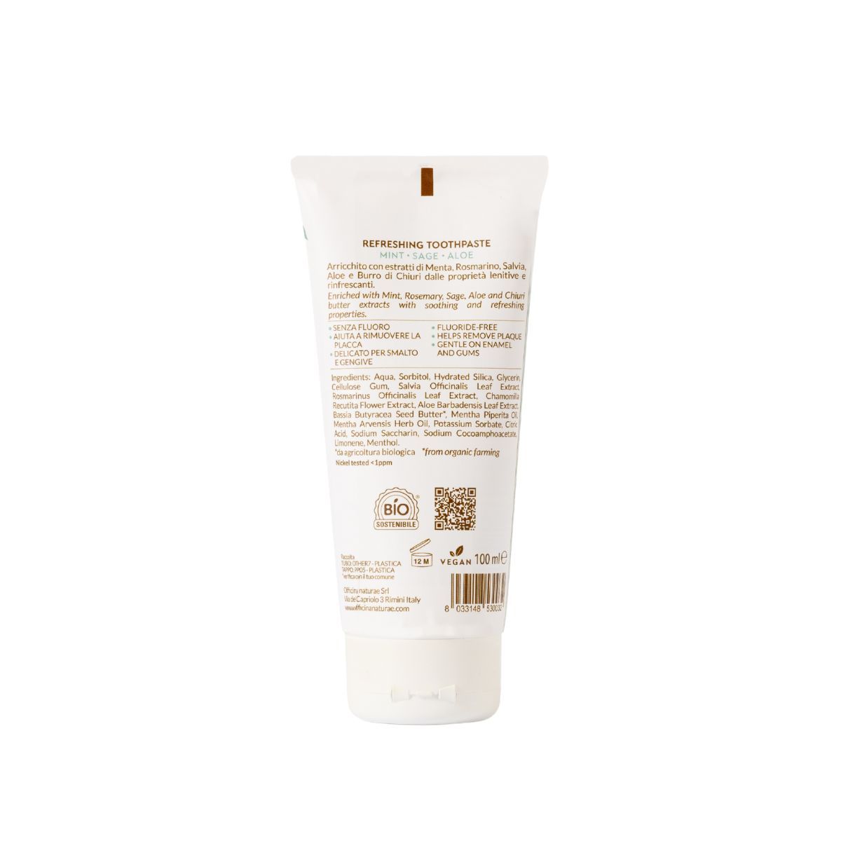 Retro di un tubo di dentifricio bianco. Testo: Refreshing Toothpaste. Ingredienti e certificazioni. Codice QR e codice a barre.