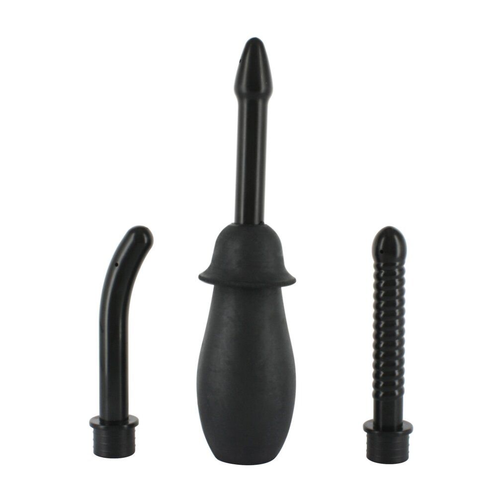Kit per doccia anale nero con tre accessori. Un accessorio è scanalato, uno curvo, uno dritto.