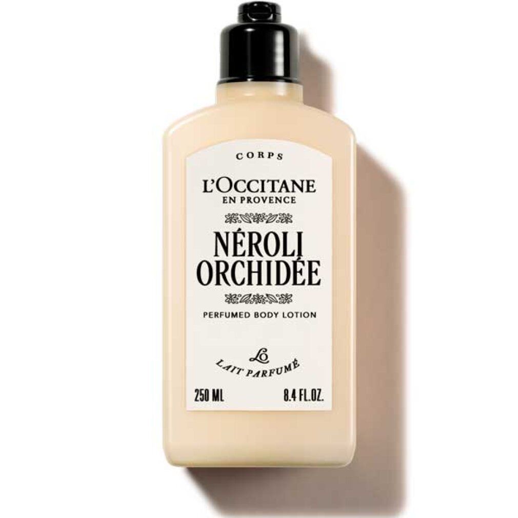 Flacone di lozione per il corpo con tappo nero. Etichetta con testo: L'Occitane, Néróli Orchidée. 250 ml.