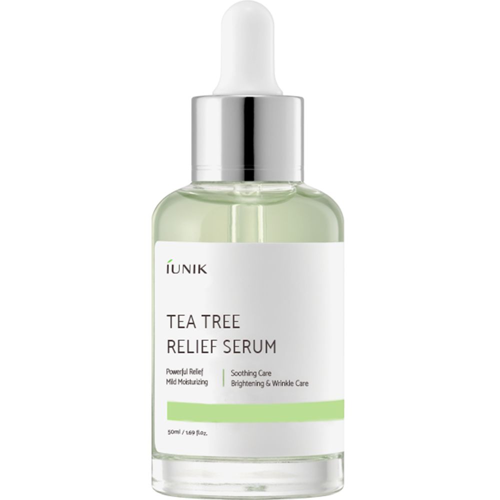 Flacone iUNIK Tea Tree Relief Serum. Etichetta bianca con testo. Contagocce. 50ml/1.69 fl.oz. Primo piano.