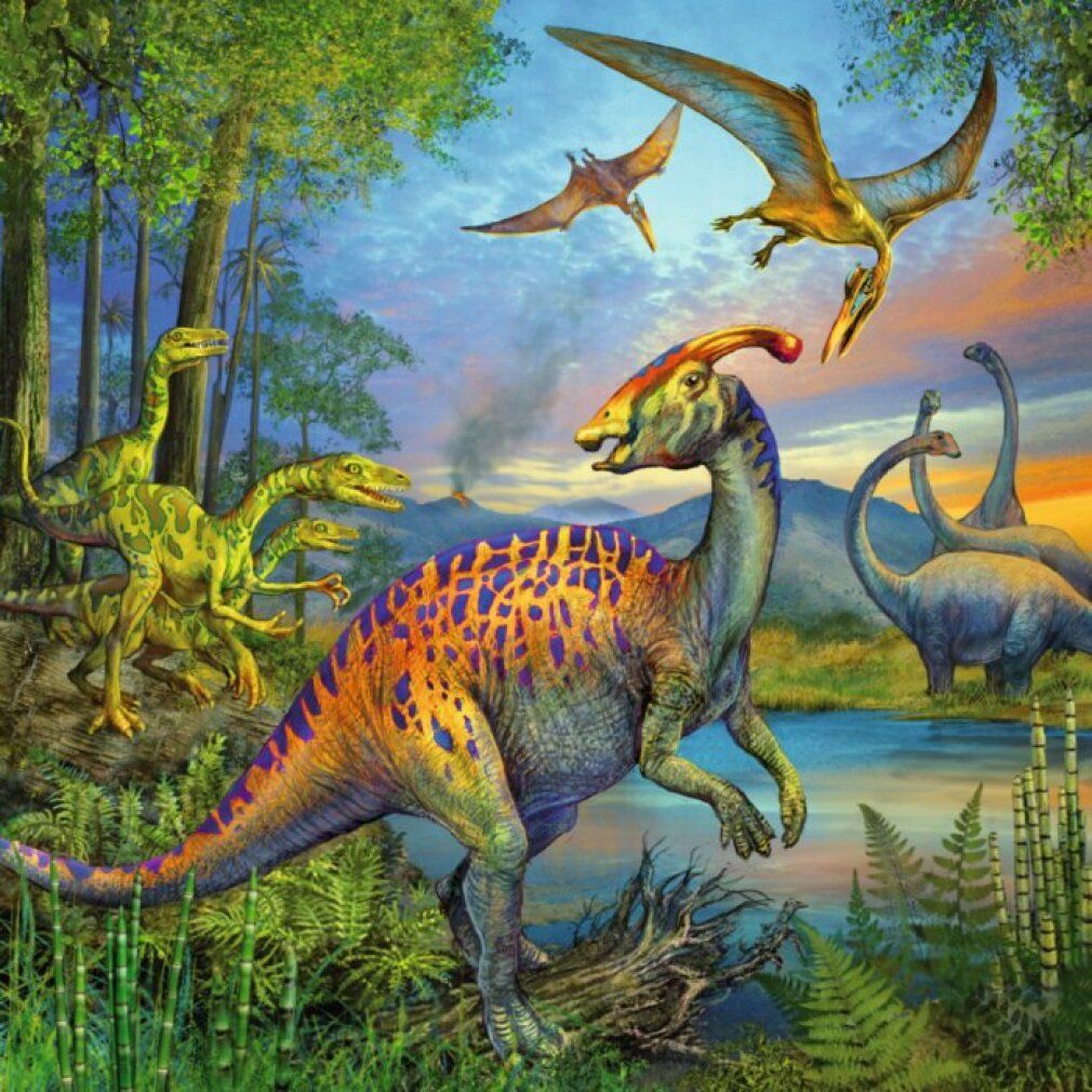 Un gruppo di dinosauri, tra cui un Parasaurolophus e pterosauri, in un paesaggio preistorico con un vulcano.